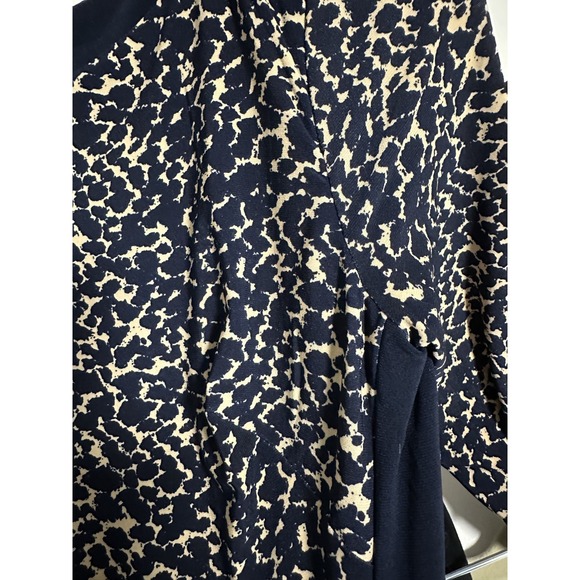 Lauren Ralph Lauren, Women's Sheath Dress, Navy Animal Print ¾ Sleeve, Size 0P - Picture 3 of 8